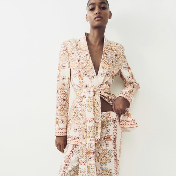 Zara limited edition linen printed blazer - Picture 2 of 8